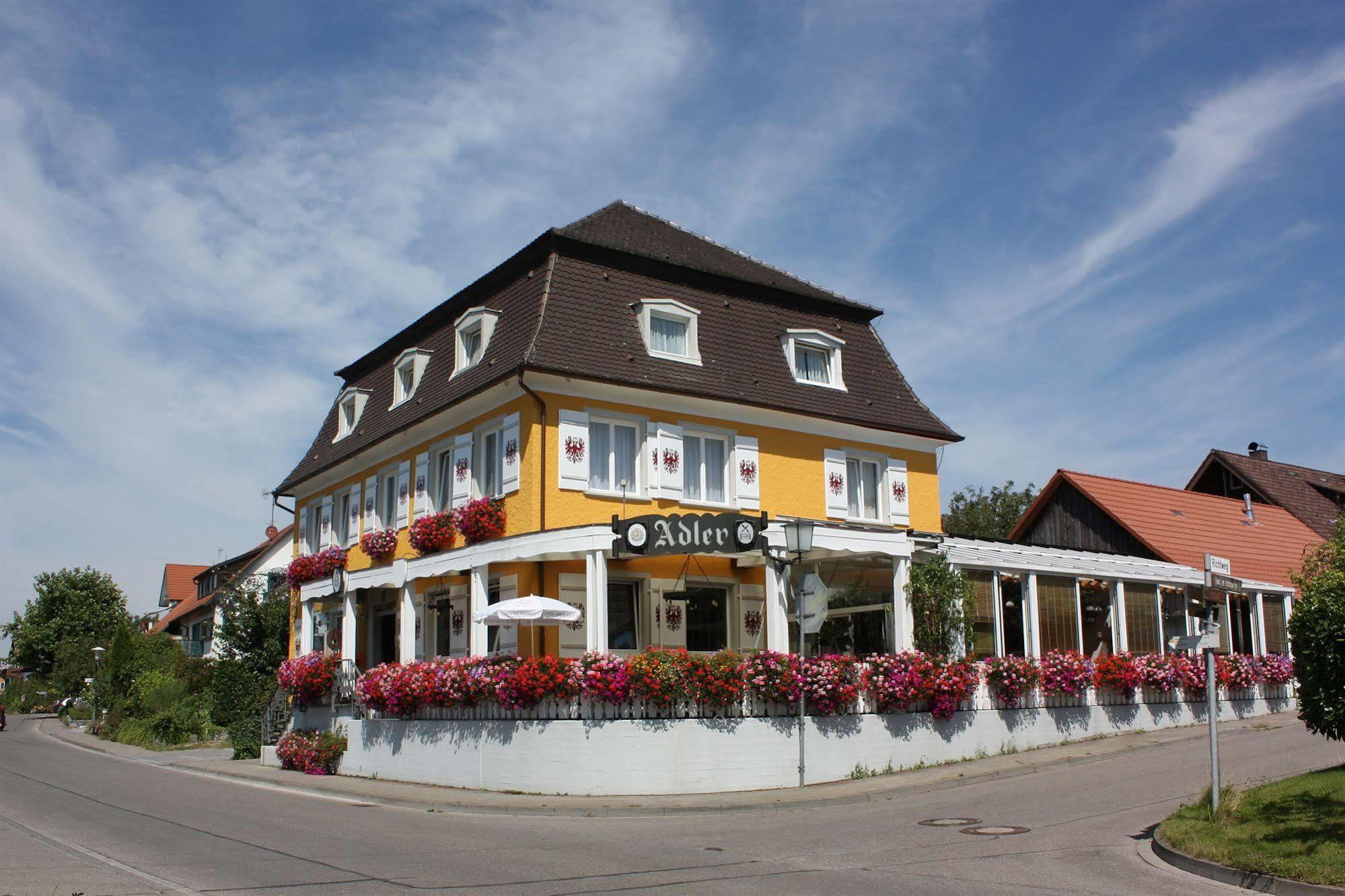Adler Hotel & Gasthaus Nonnenhorn Exterior photo